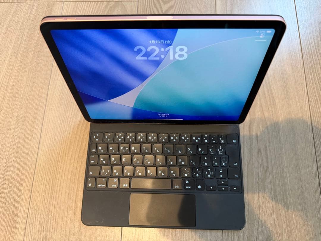 iPad air 第4世代 256ローズゴールド とMagic Keyboard