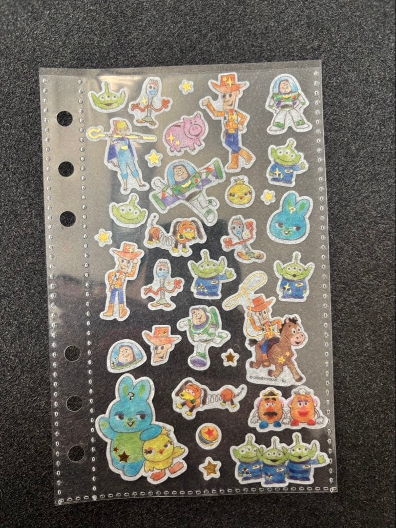 ボンボンドロップシール　シール帳　完成品　サンリオ　ディズニー　すみっこぐらし