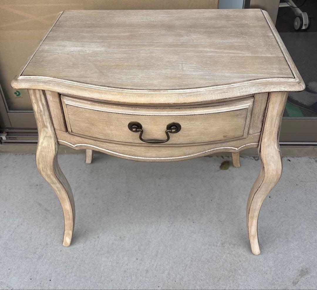 シャビーシック　サイドテーブル