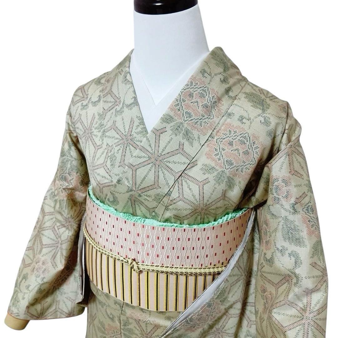 未使用近い　美品　袷　正絹　大島紬系　紬　白紬　小紋　フルセット