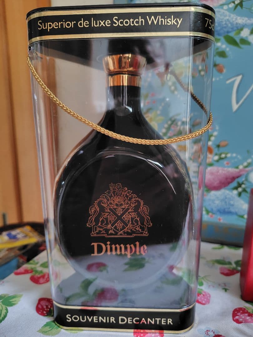 ディンプル　1990年 馬年　デキャンタ　750ml 43% ウイスキー