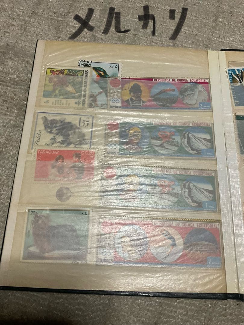 使用済み切手集。写楽、見返り美人等。【外国の切手も混ざっております】。