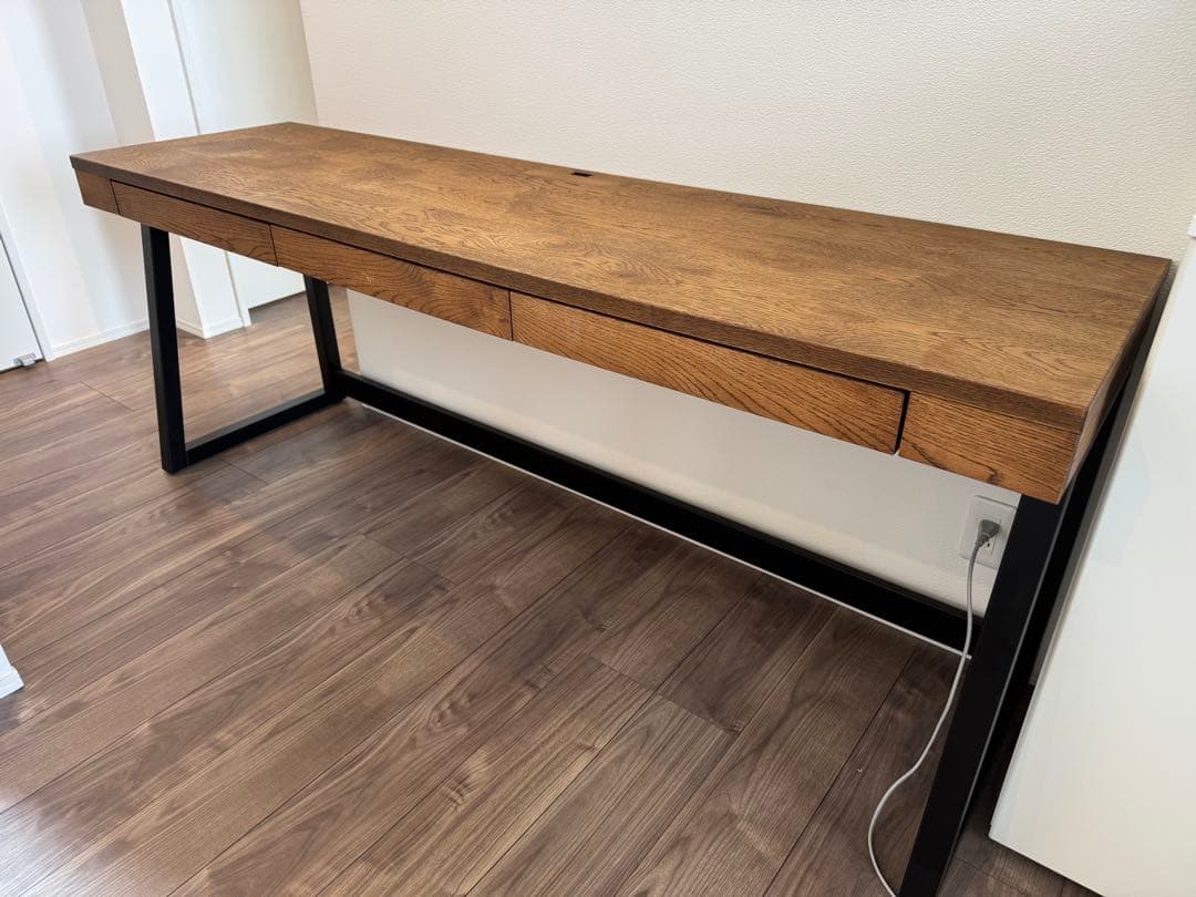 シンプルモダンデスク・机　3引き出し