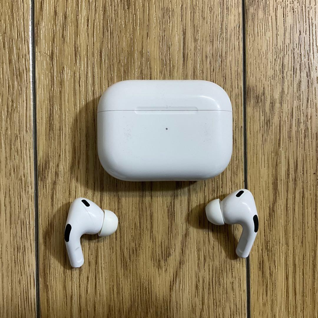 AirPods Pro 第2世代 Lightning (付属品未使用、外箱つき)