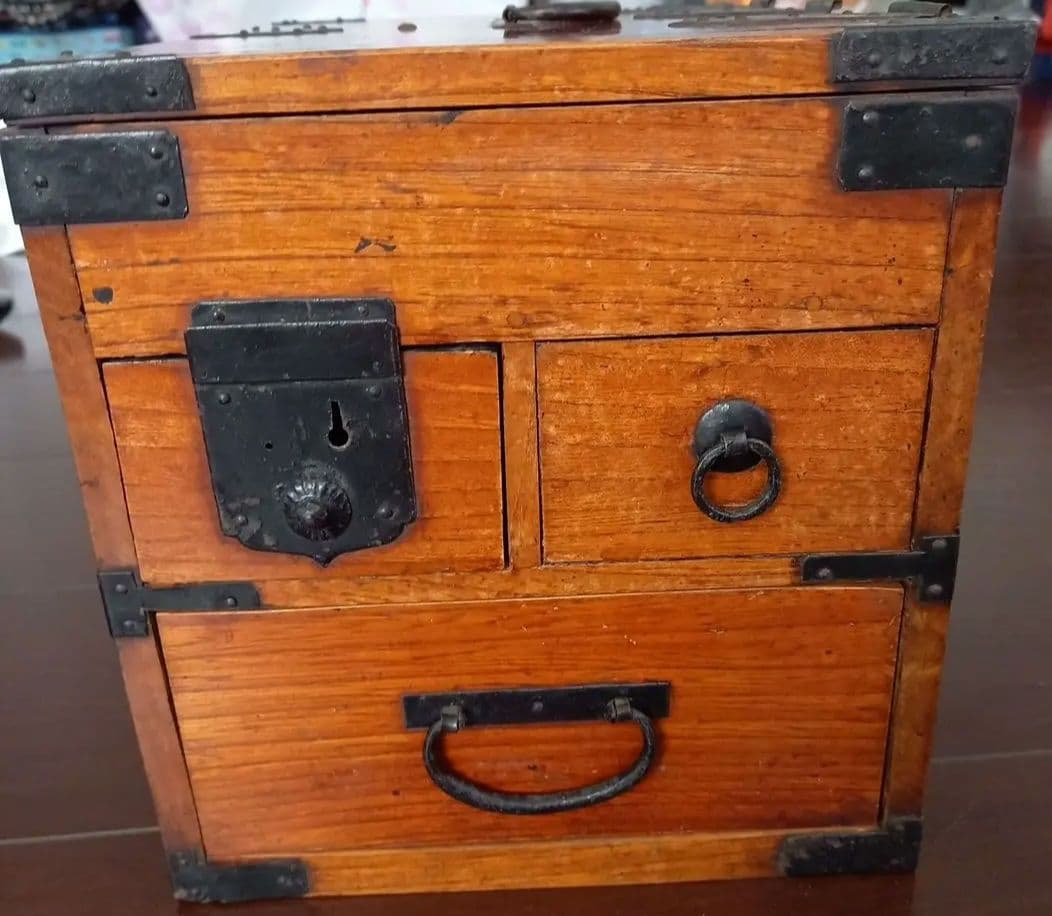 【希少】銭いれ　千両箱　書道箱　※昔のお金少量あり