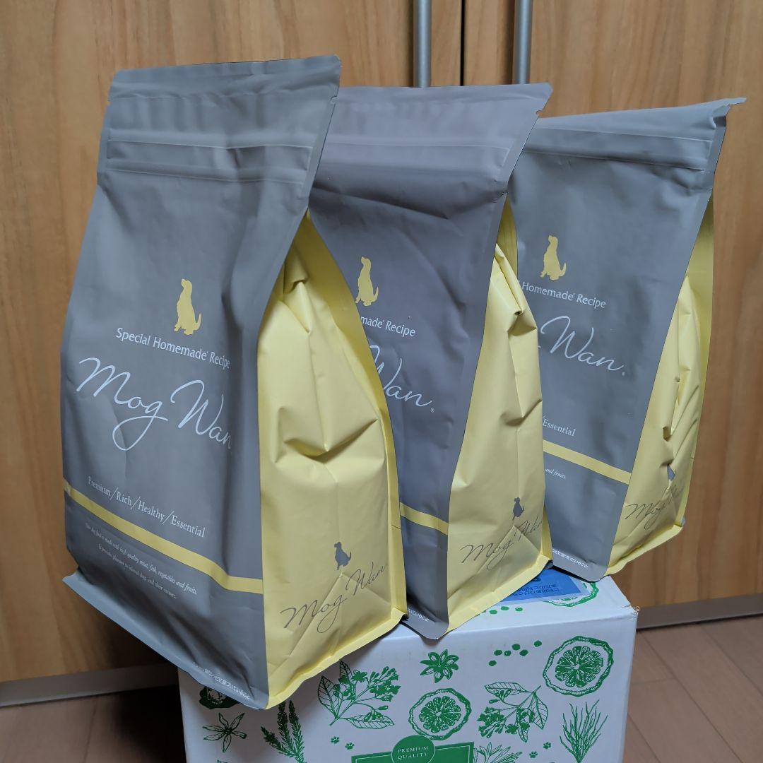 モグワン　プレミアムドッグフード 3袋セット　チキン＆サーモン　mogwan