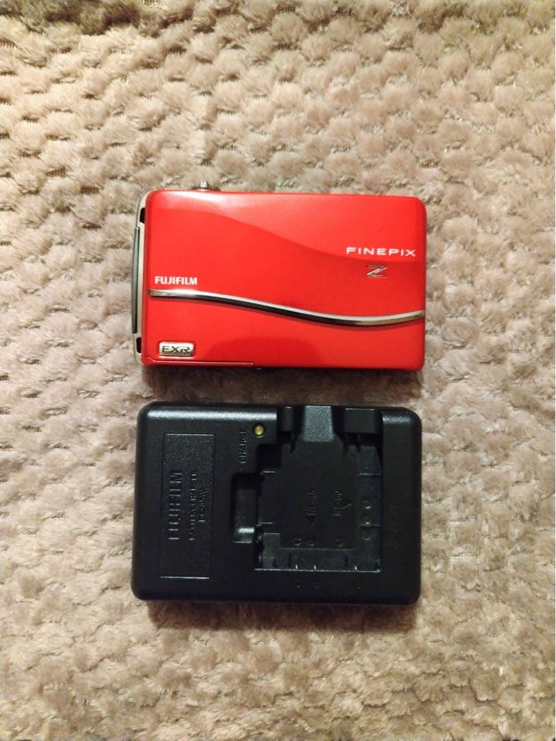 【美品】FUJIFILM FINEPIX Z700 EXR【デジカメ】