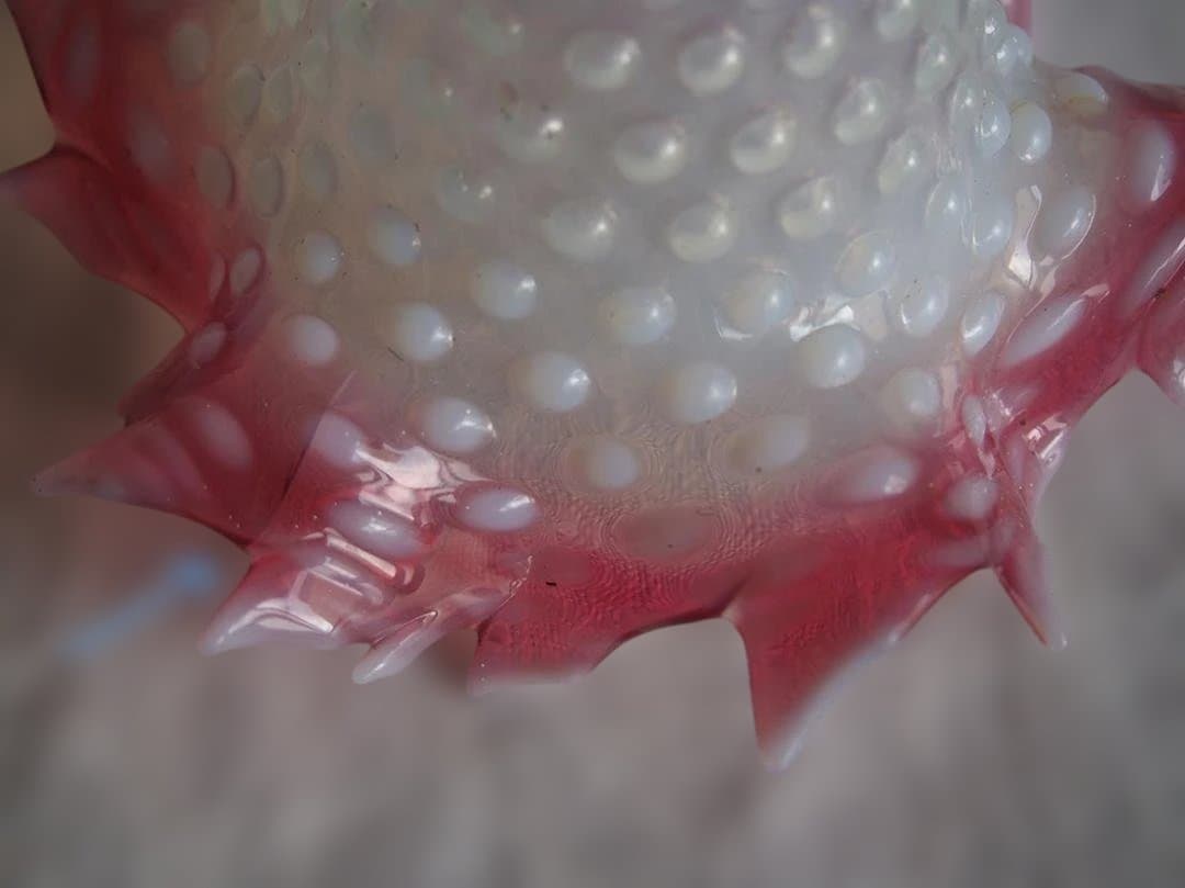 オパールガラス ホブネイル ピンク フリル ランプシェード 吹きガラス/K334