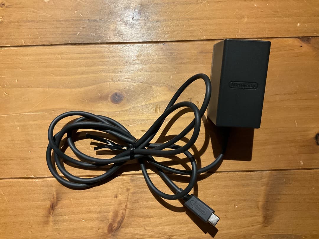 Nintendo Switch 本体（完品）