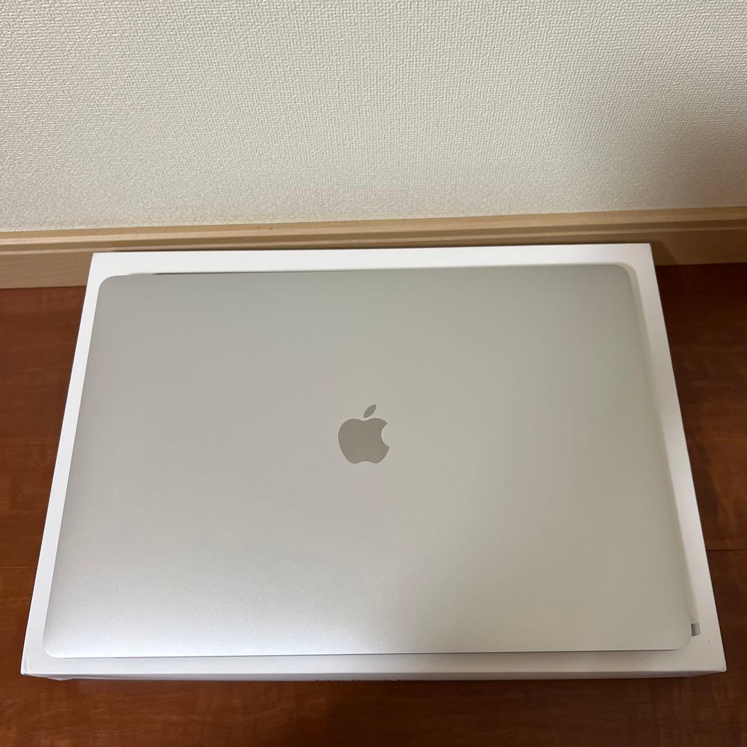 Apple MacBook Pro(16インチ, 2019)16GB/512GB