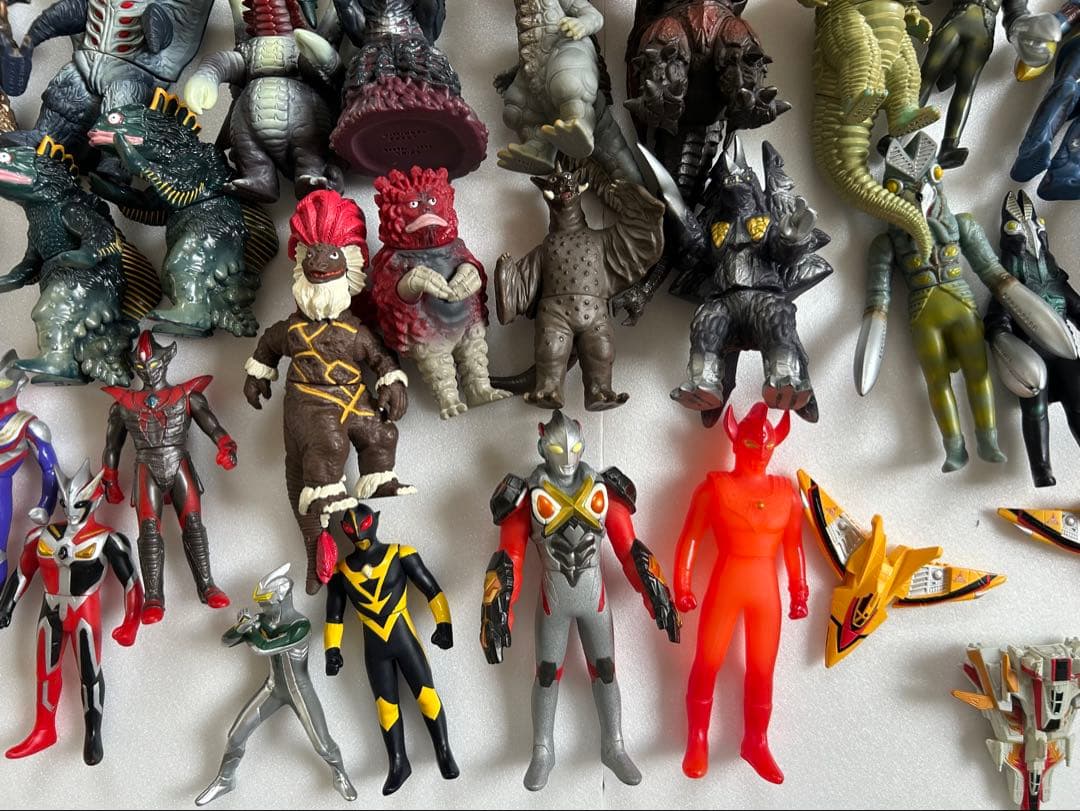 ソフビ　107体　まとめ売り　ウルトラマン　怪獣