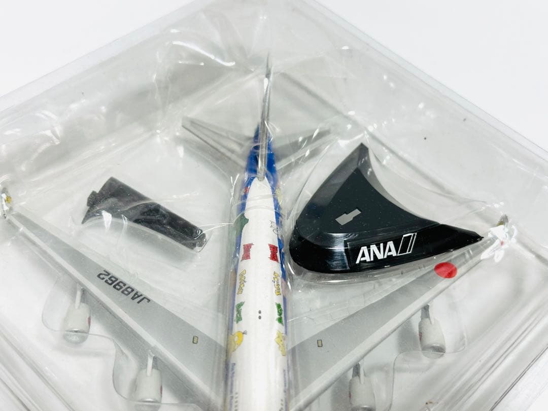 全日空商事 ANAポケモンジェット B747-400 NH50008