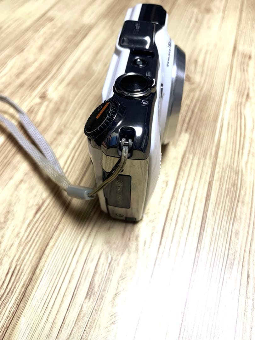 デジタルカメラ FUJIFILM FINEPIX F600EXR