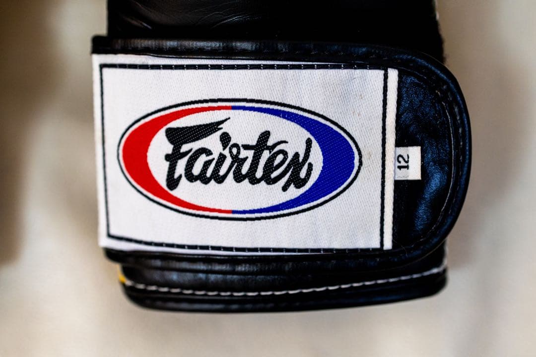 【美品】Fairtex ボクシンググローブ 12オンス