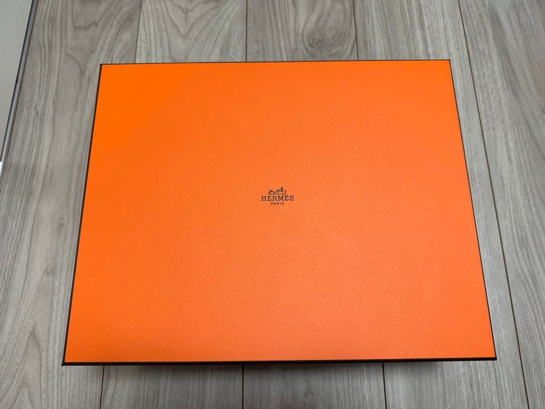 新品　エルメス　イヤーズギフト　2025