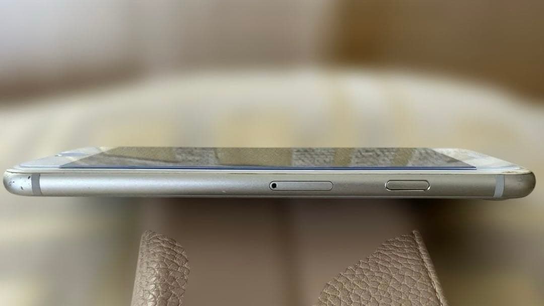 Apple iPhone 8 シルバー 本体（64GB）