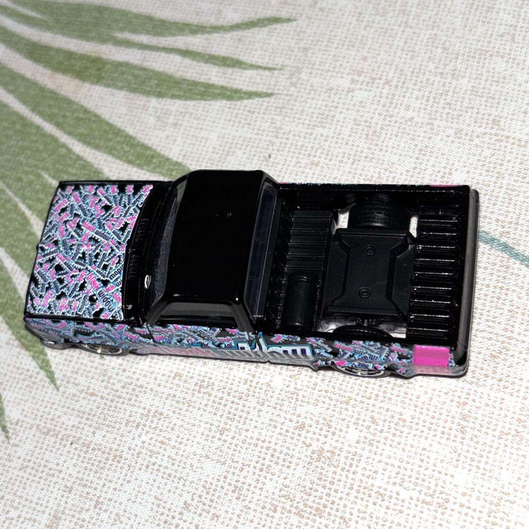 ミニカー Hotwheels 83 Chevy Silverado