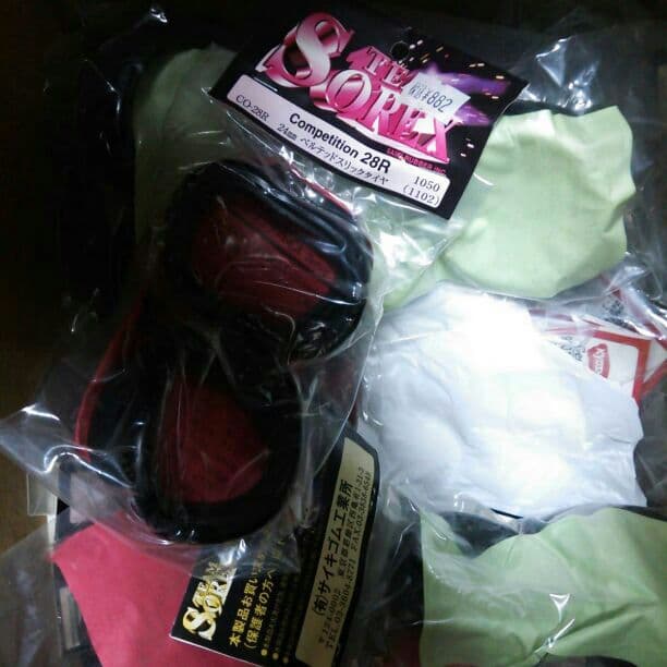 京商、ソレックス 1/10用GPゴムタイヤ一式