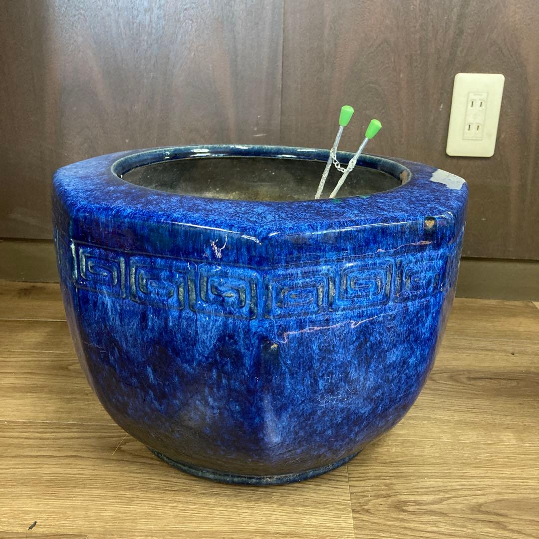棚下 【希少・美品】大型 火鉢 陶器製 瑠璃釉 浮き彫り文様 メダカ鉢 海鼠釉
