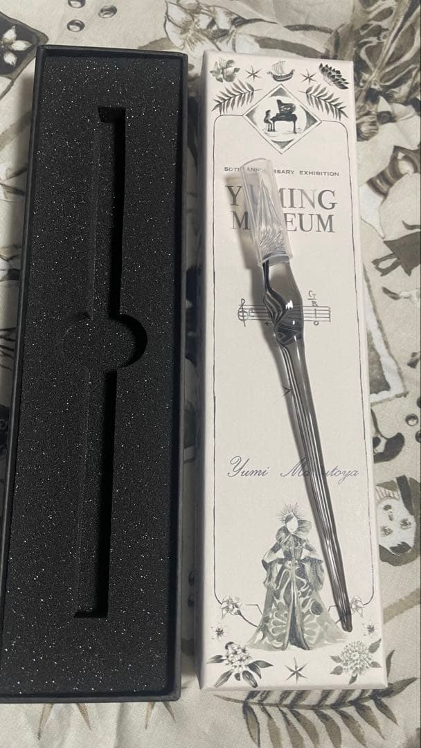 YUMING MUSEUM ガラスペン 黒 透明