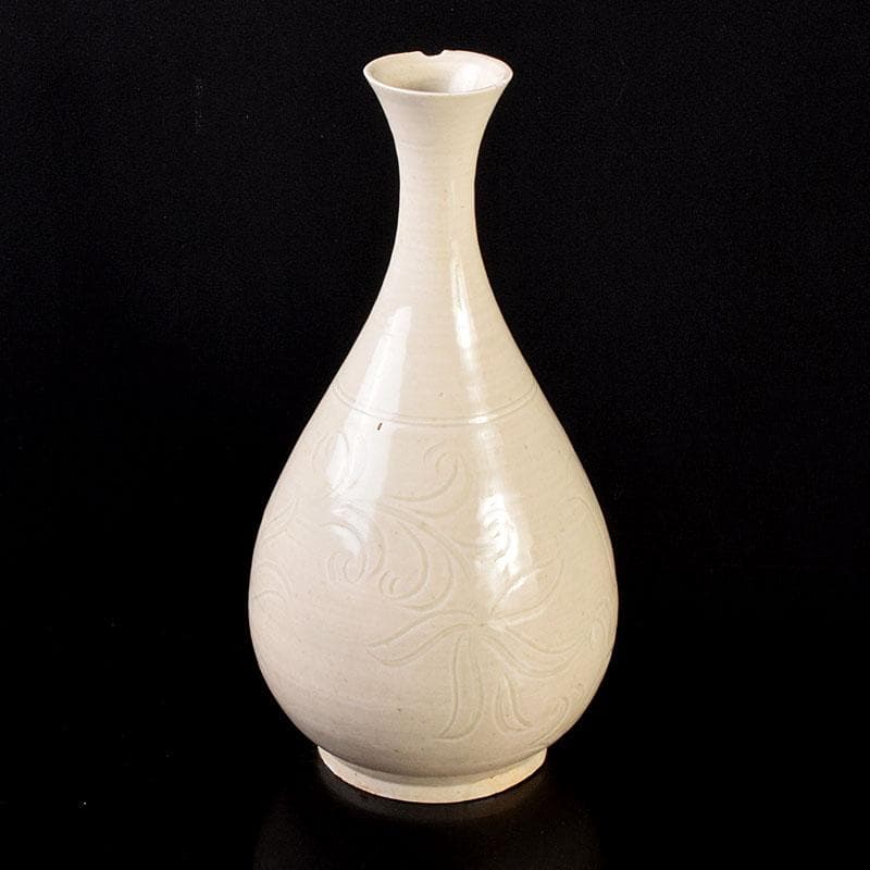 中国　徳化窯白磁　刻花文　玉壺春瓶　C　6899