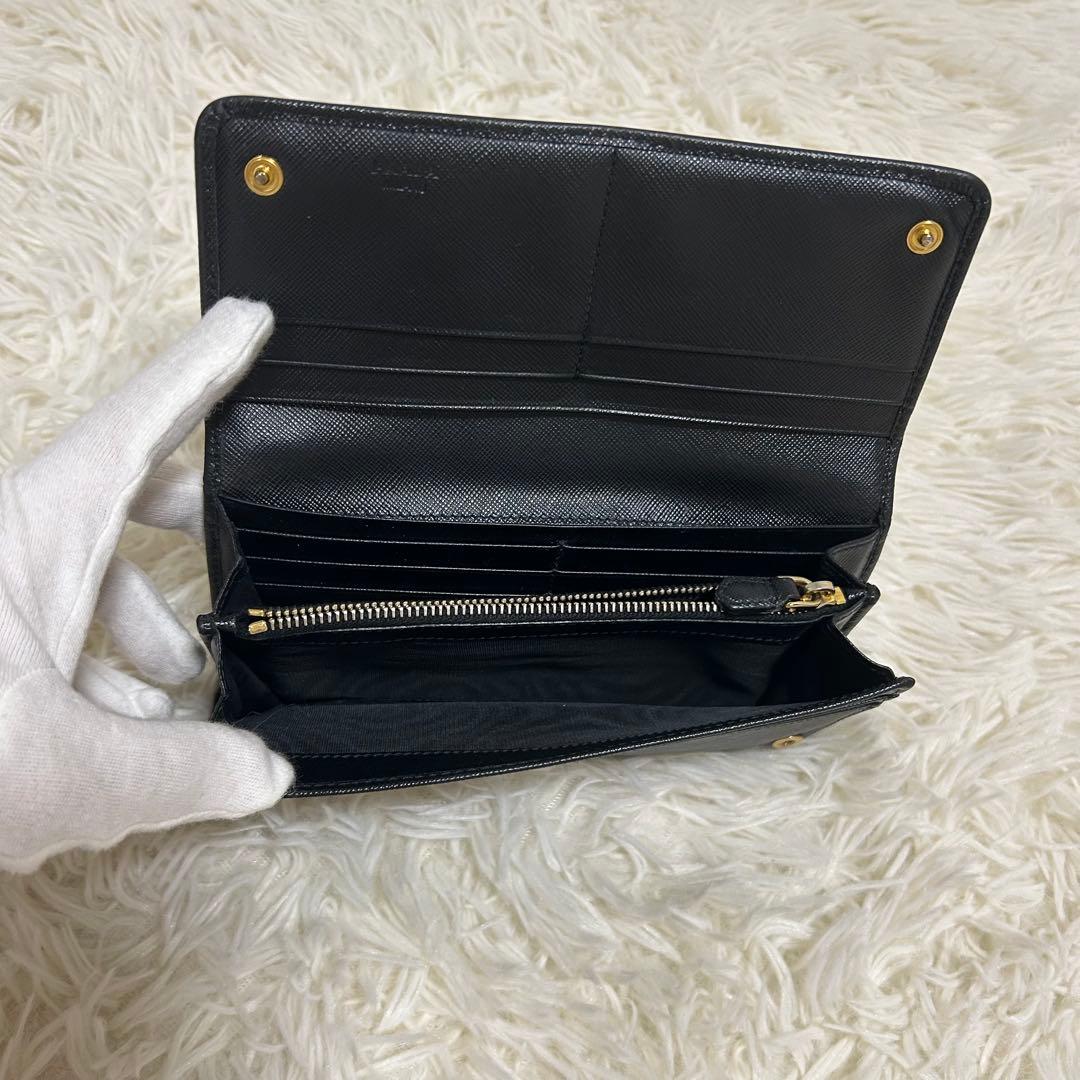 PRADA/プラダ　2つ折り長財布　サフィアーノ　レザー ブラック