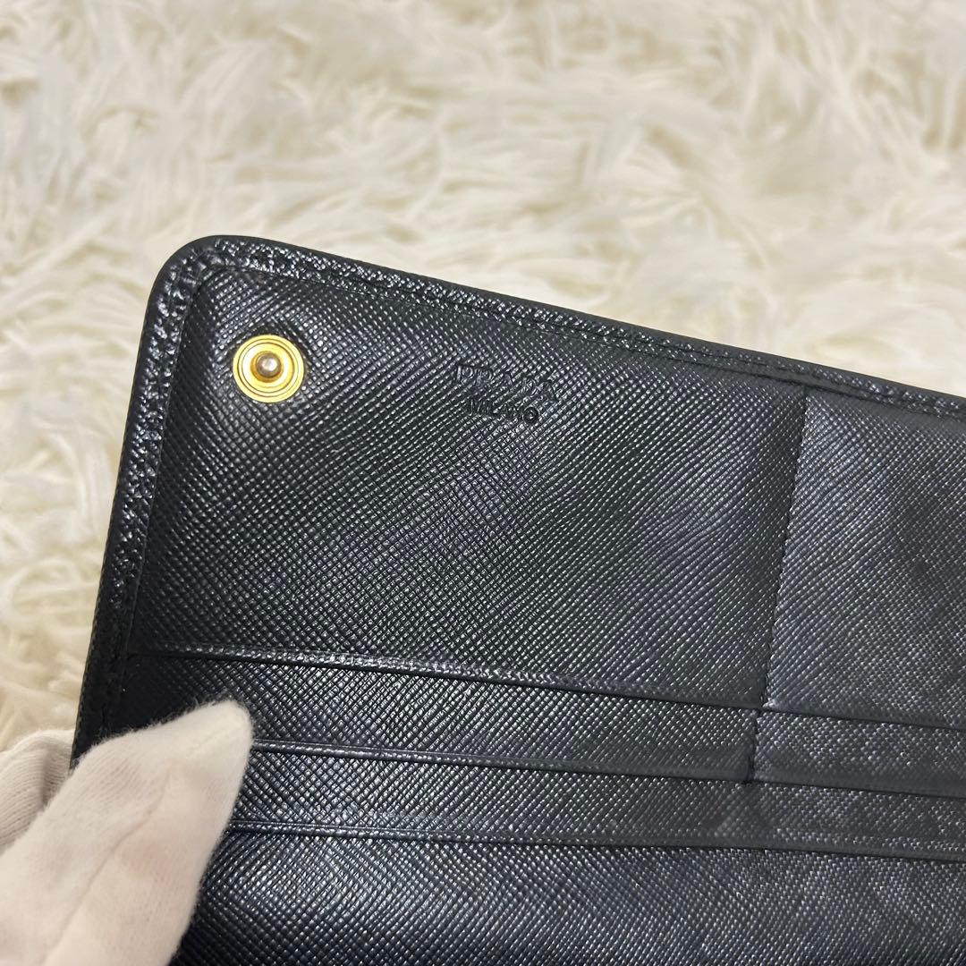 PRADA/プラダ　2つ折り長財布　サフィアーノ　レザー ブラック