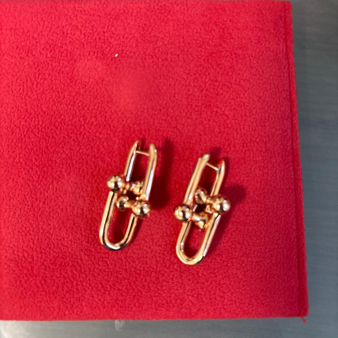 ハードウェア　ピアス　ピンクゴールド　ノーブランド品