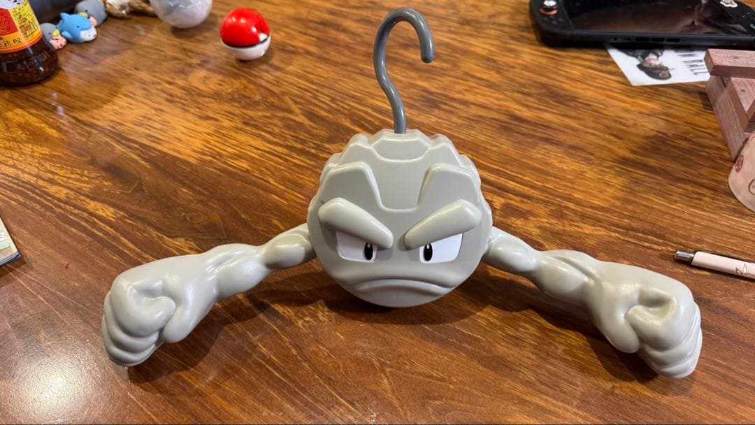 ポケモンセンター限定 ハンガー イシツブテ 開封済み未使用