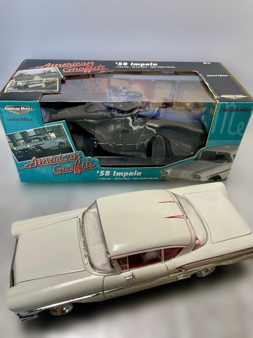 ５８　シボレー　インパラ　アメリカングラフティー　1/18