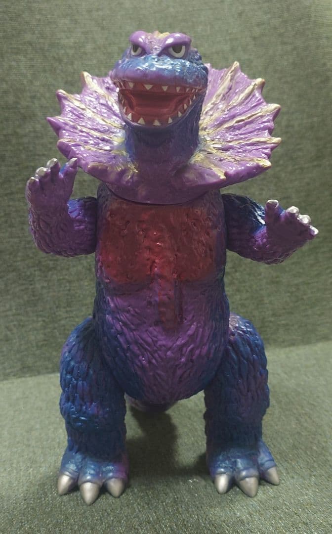 マーミット　ジラース