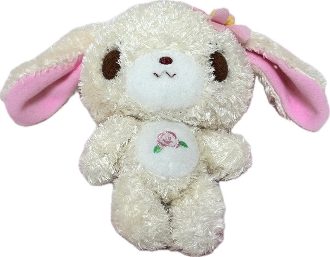 ごく稀少サンリオ　シュガーバニー ぬいぐるみ（クリーム／ピンク花）