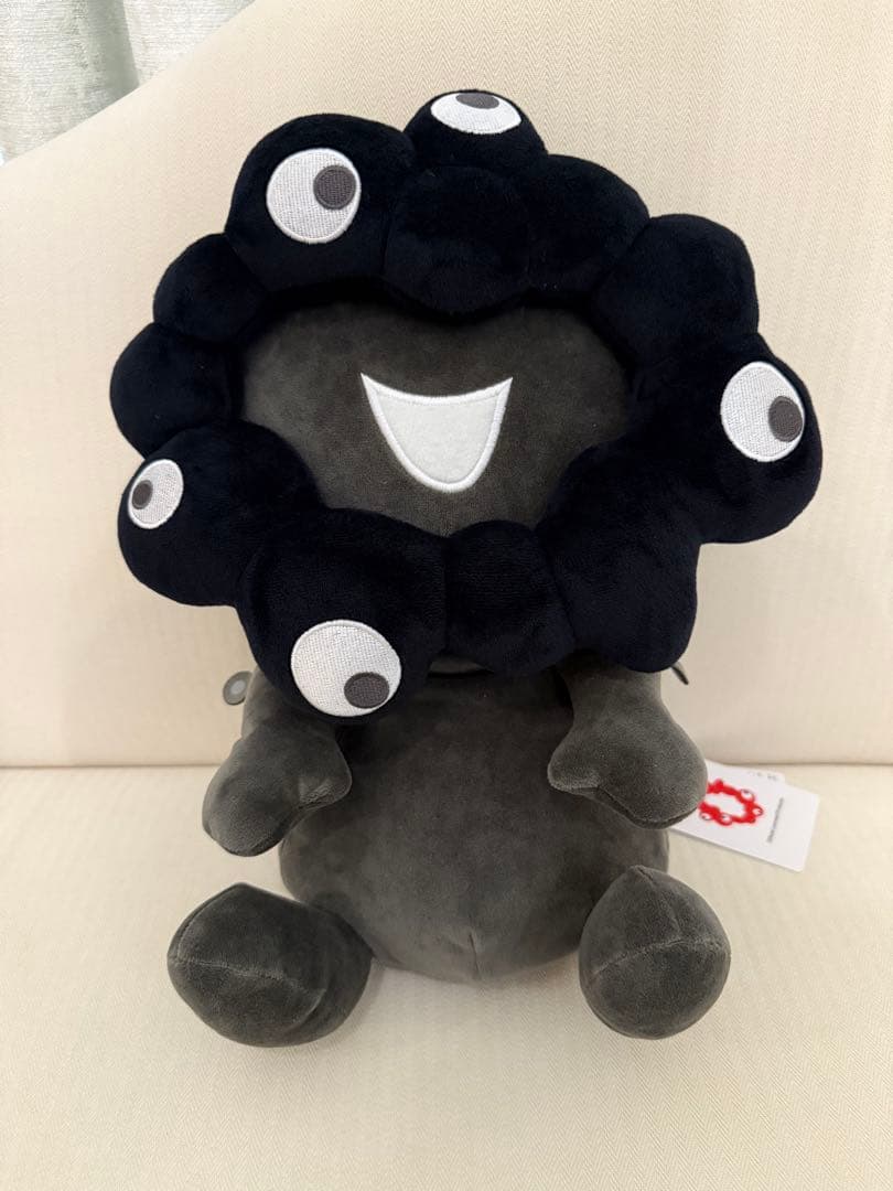 黒 ミャクミャク お手玉風ぬいぐるみ　L サイズ