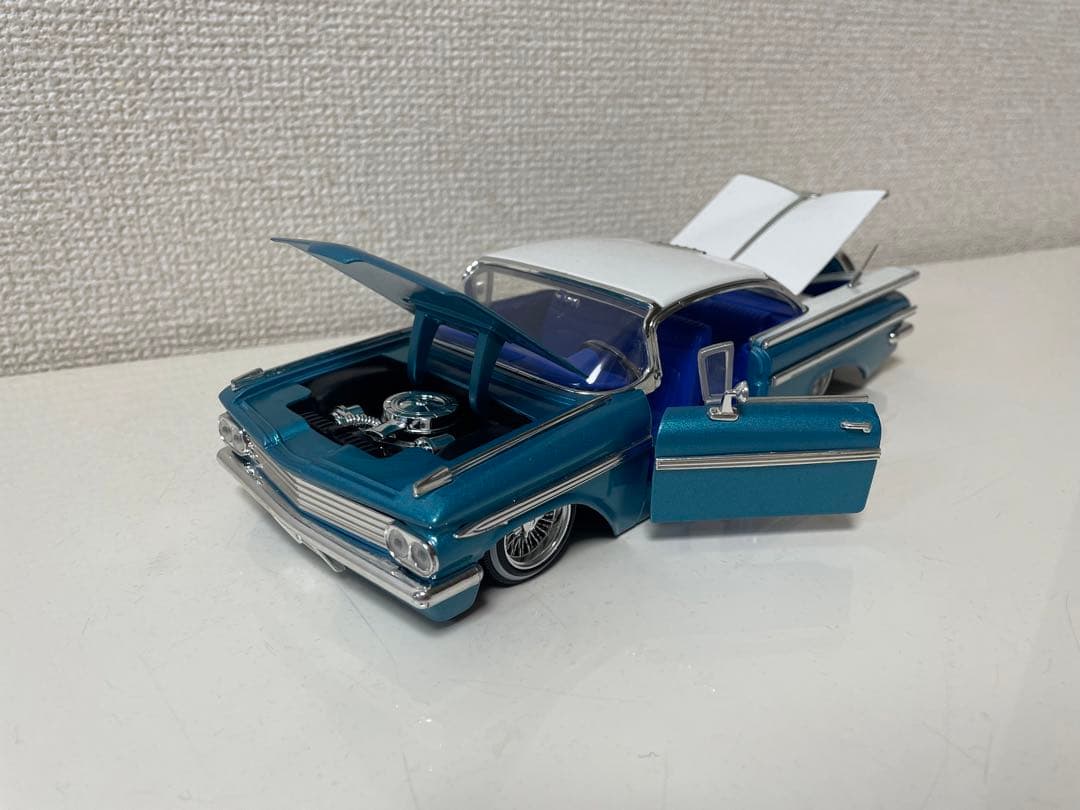 ミニカー CHEVY IMPARA