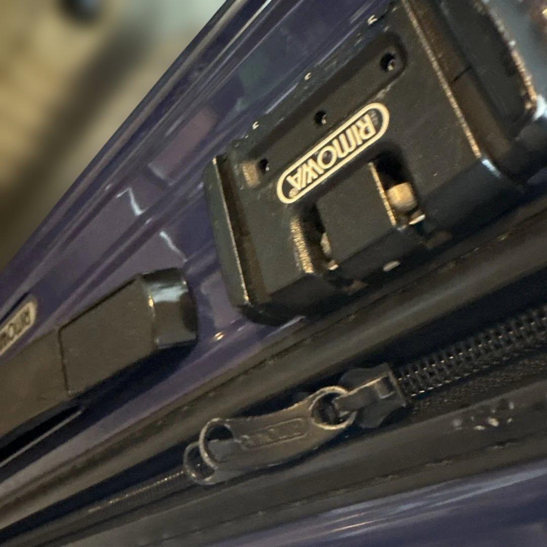 女性に！レアカラー廃盤品【ネイビー】RIMOWAリモワサルサ　機内持込可　補強済
