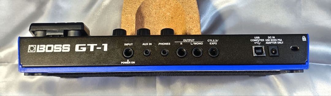 BOSS GT-1 ギター マルチエフェクター