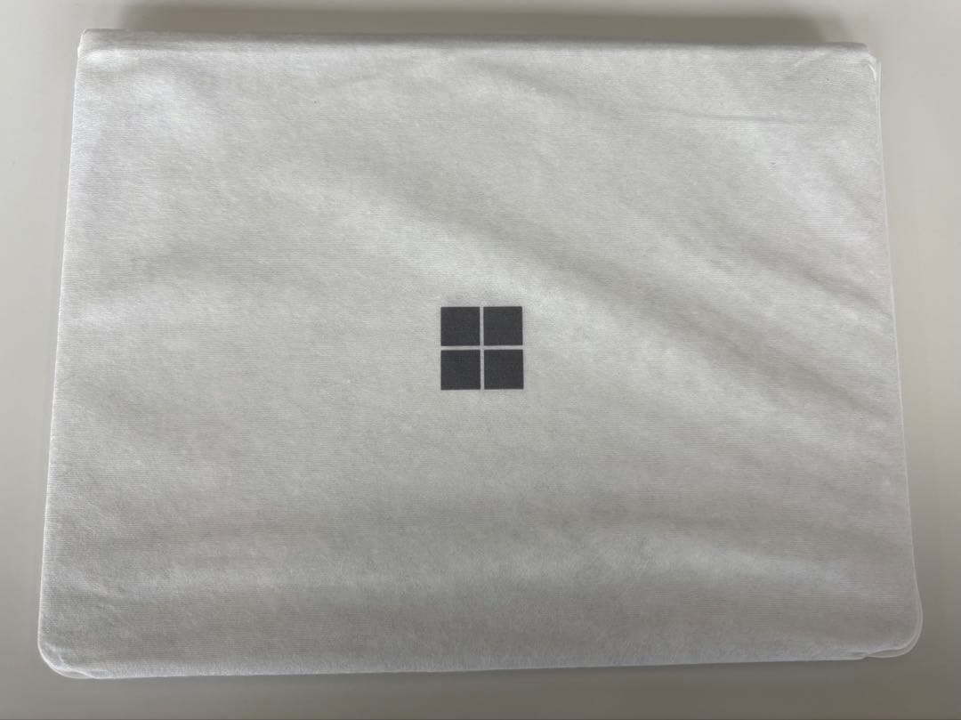 Surface Laptop Go 3 12.4型
