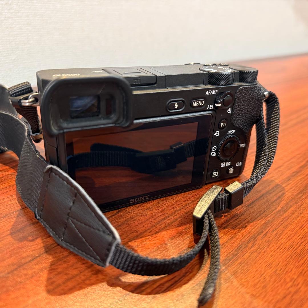 【値下げ中】SONY α6500 ミラーレスカメラ 本体 箱有