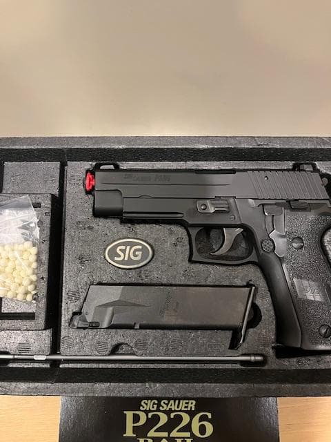東京マルイ SIG P226 Rail ガスブローバック ガスガン