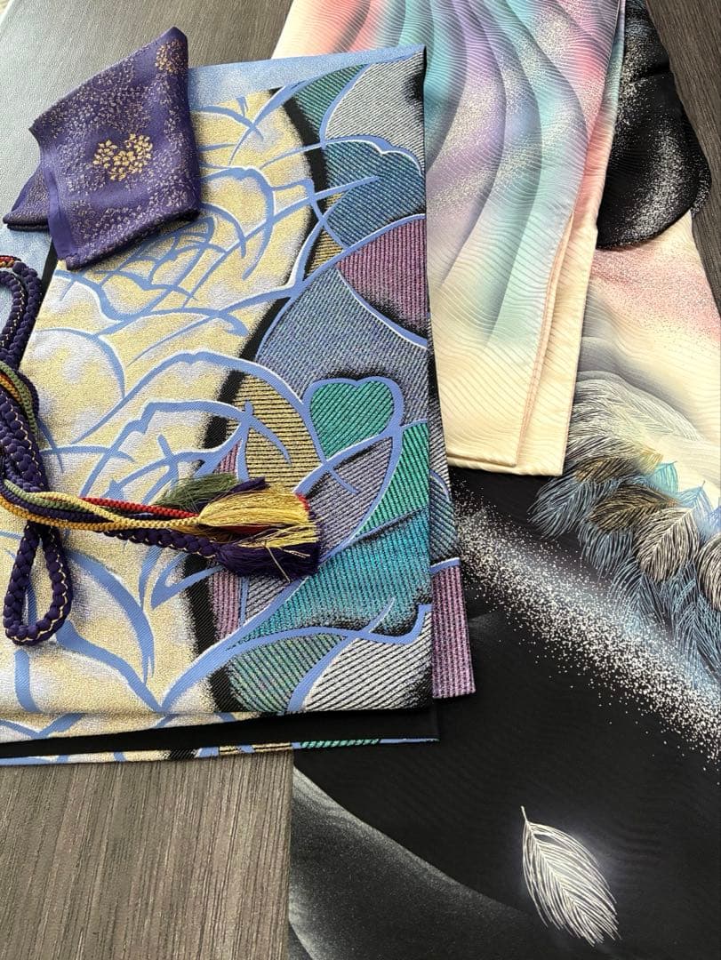 【成人式 振袖 フルセット】正絹 孔雀 秋山庄太郎デザイン