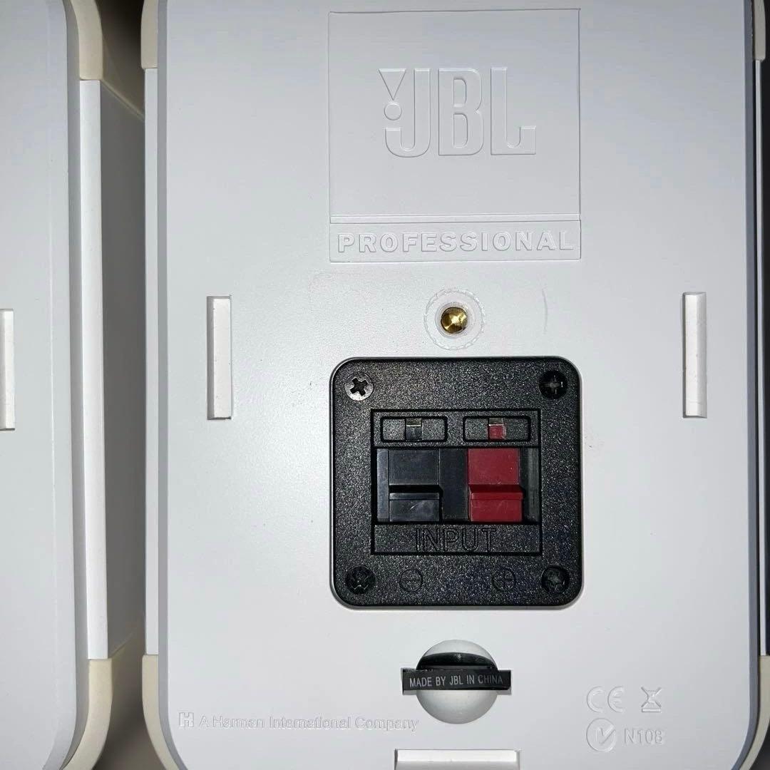 JBL プロフェッショナル スピーカー 壁掛け