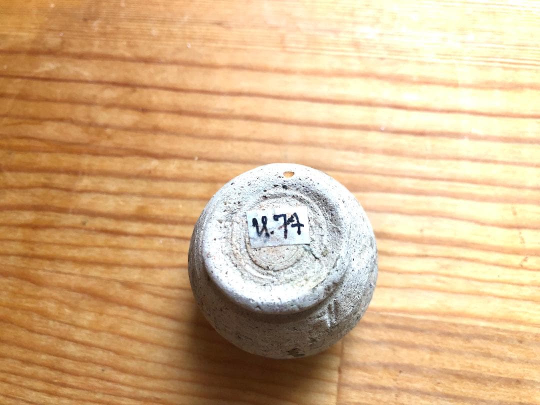 【タイ・骨董】宋胡録（スンコロク）白釉黒斑文 小壺（1301年~1600年）