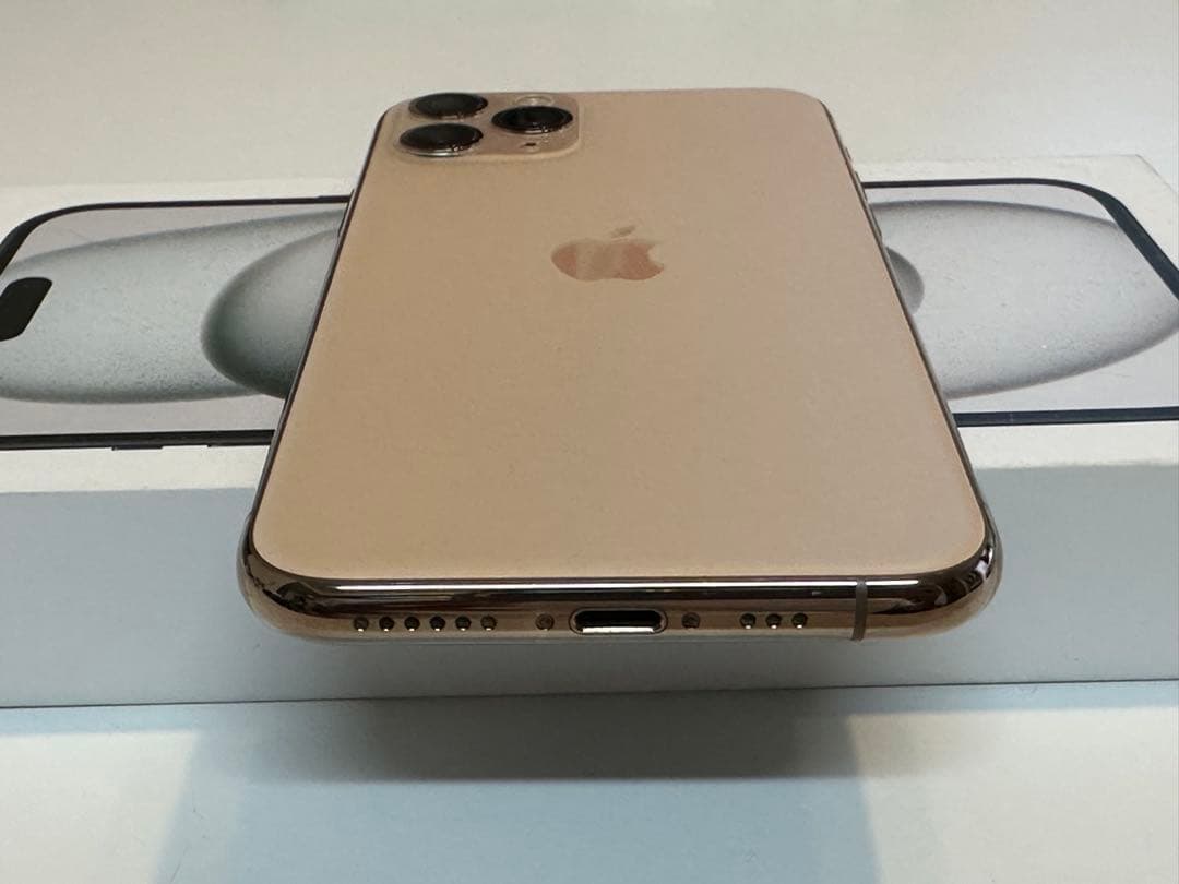 ※お正月大セール※ iPhone11pro 64GB ゴールド 美品