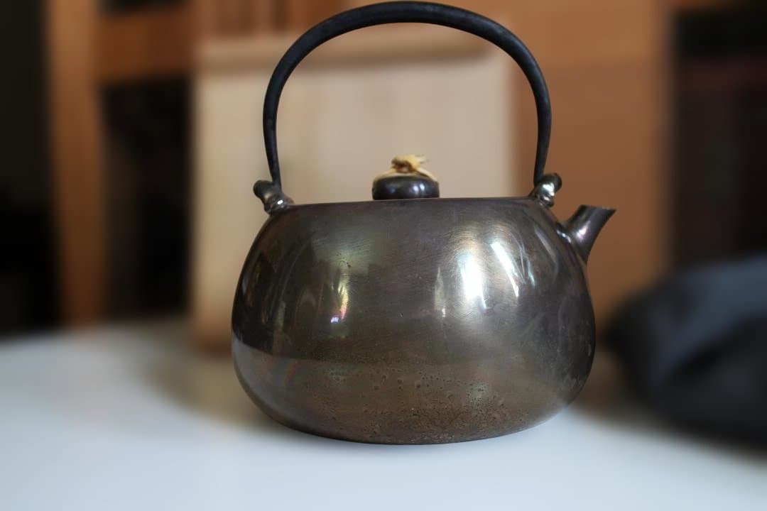 北村静香作　南鐐鉄の釣湯沸　共箱　純銀銀瓶430g　 急須茶道具茶器茶托茶碗茶筒