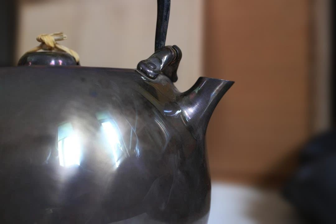 北村静香作　南鐐鉄の釣湯沸　共箱　純銀銀瓶430g　 急須茶道具茶器茶托茶碗茶筒