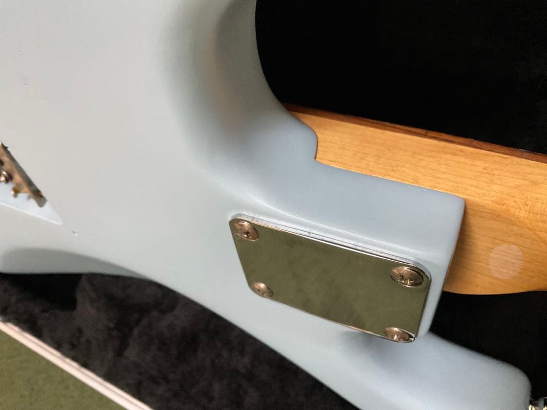 ストラトキャスター　タイプ　マットブルー