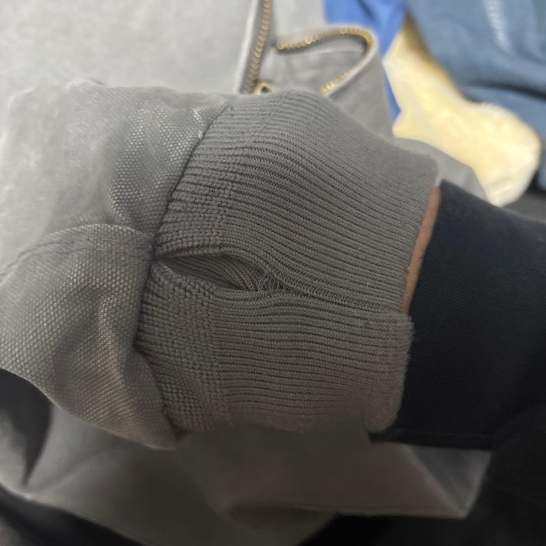 Carhartt グレー フード付きアクティブジャケット