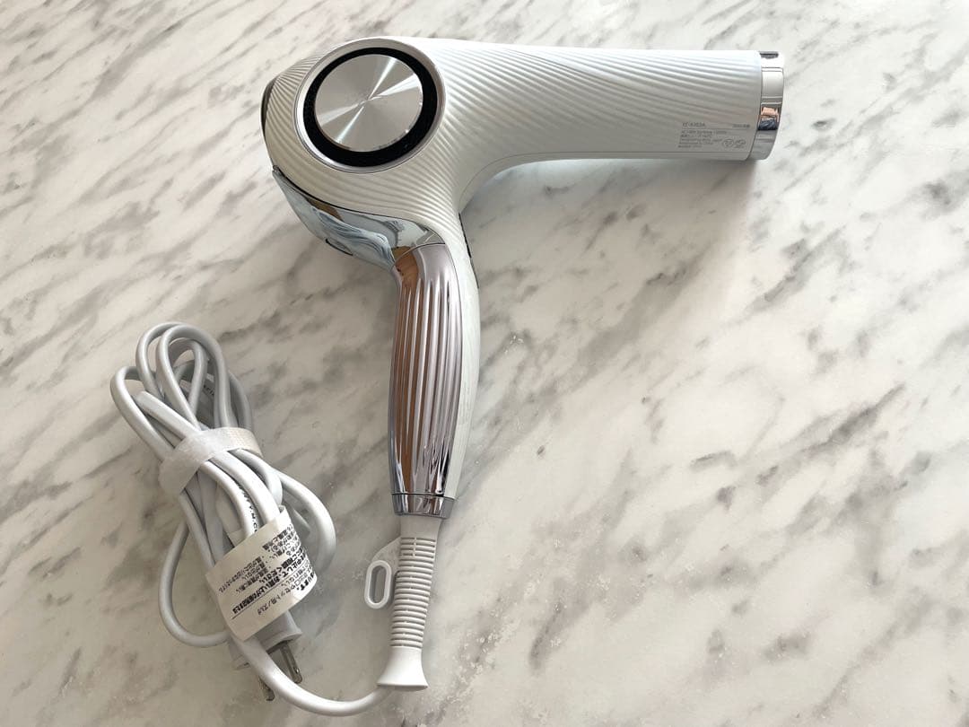 リファ ビューテック ドライヤープロ ホワイト