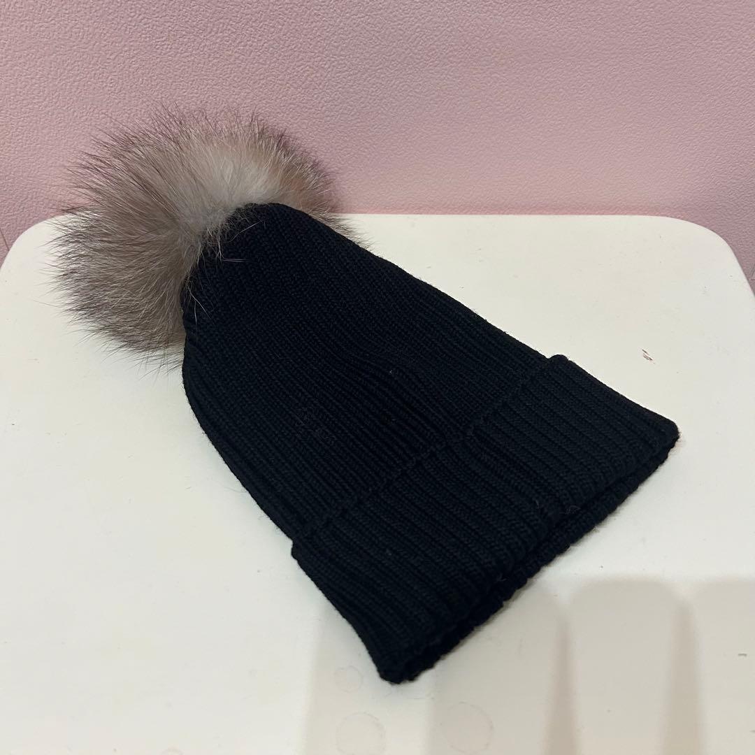 uniqueさま専用【美品】MONCLER 黒 ニット帽 ファー付き