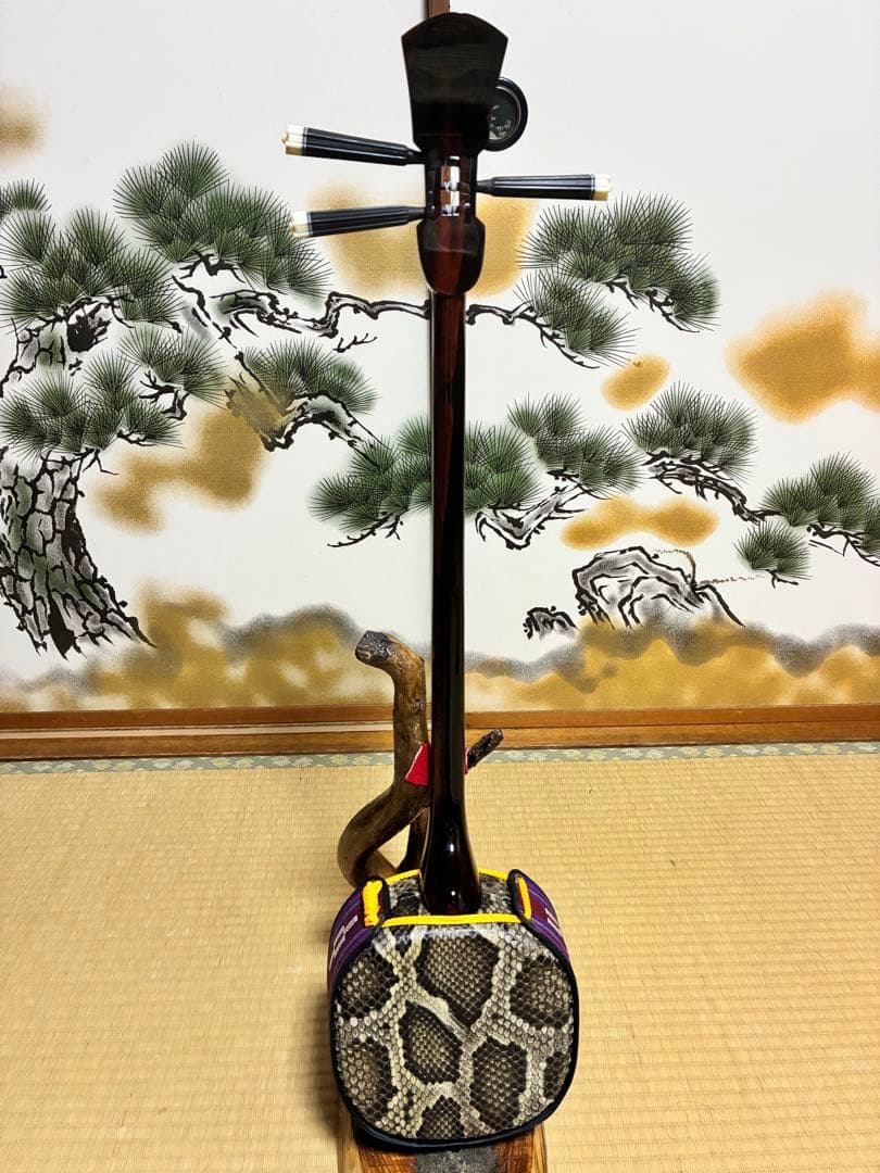 沖縄三線　エーマクルチ　本蛇皮一枚張り！与那城型！ユナー型！